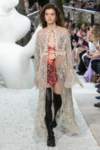 Look 53